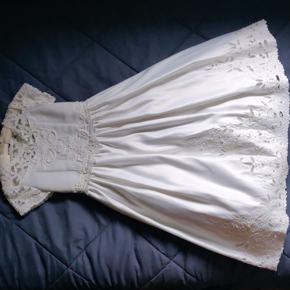 Girl's eyelet beaded dress, Cinderella, size 7
